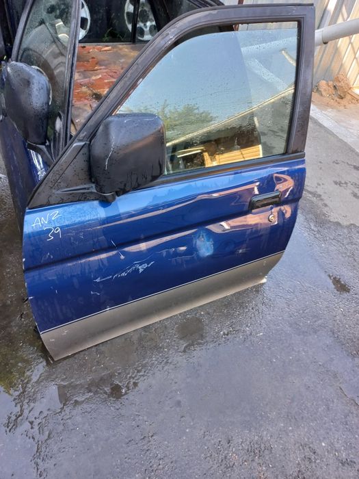 Продам двери на митсубиши челенжер Mitsubishi