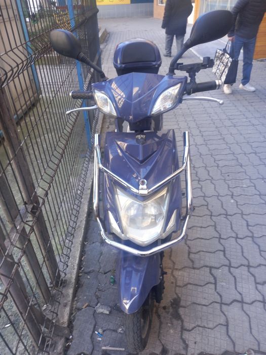Vând scuter electric