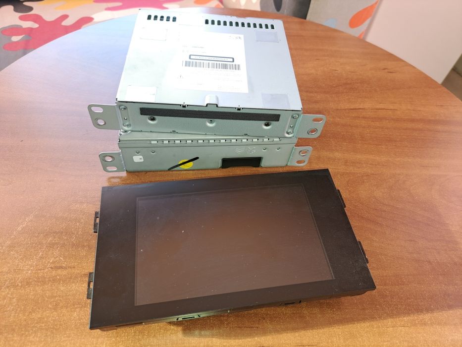 Дисплей и CD плеър за Пежо 308 след 2014г