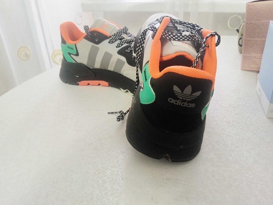 Кроссовки летнее влагоустоичевыи