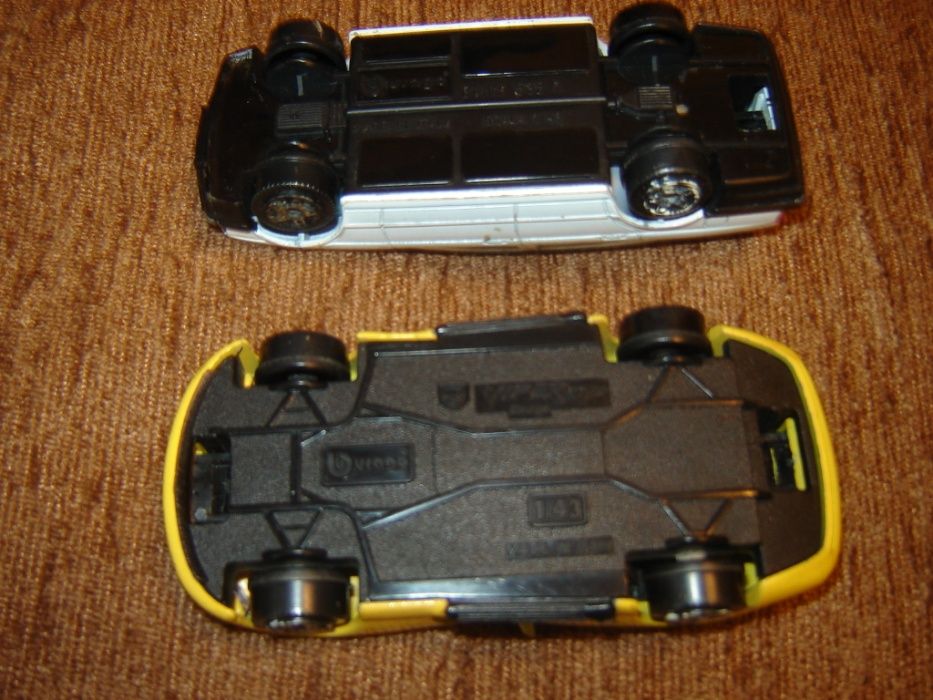 Masinute metalice Machbox si Burago