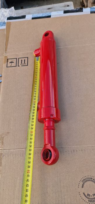 Cilindru hidraulic 420 mm deschide 220 mm tija grosime 30 mm bolturi 2
