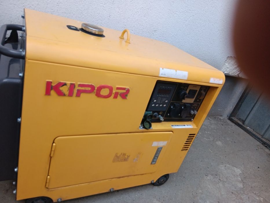 Generator Kipor, diesel, 45 ore de funcționare
