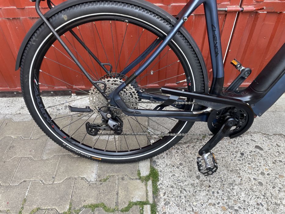 Bicicleta electrica(ebike)Trekking city Carbon BoschCx4