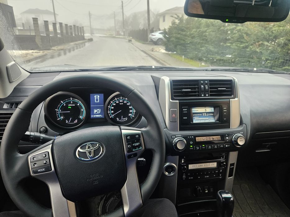 Toyota land cruiser prado j150