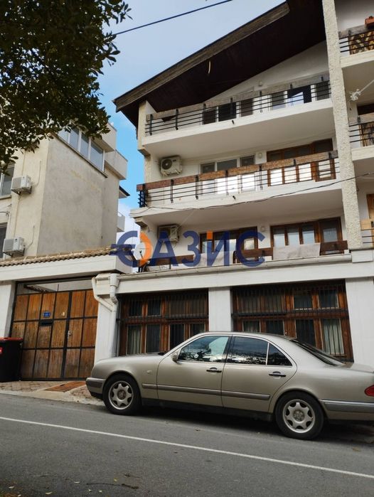 Четириетажна къща в Черноморец на 200 м от плажа, България, 520 кв.,