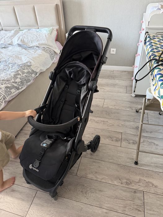 Продам коляску ergobaby metro+
