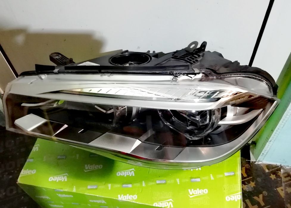 Фар Фарове за BMW X5 F15 X6 F16 X5M X6M / БМВ X5 Ф15 Х6 Ф16 Х5М Х6М.