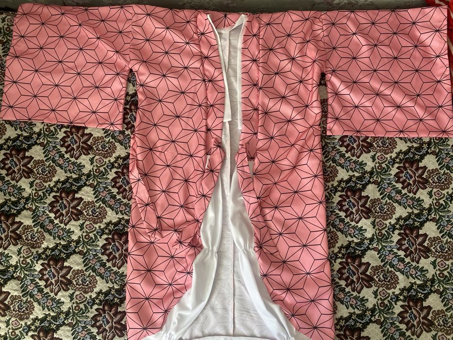 Полный косплей Незуко Камадо