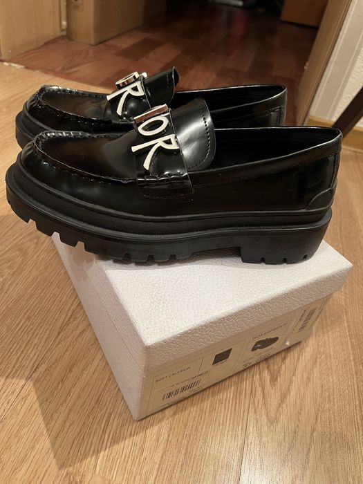 Лоферы женские.