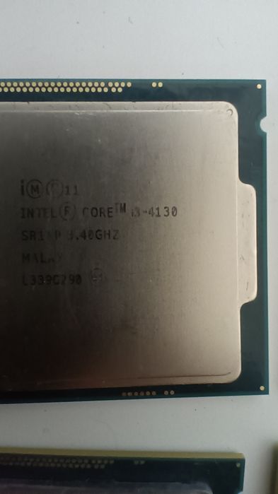 Lot procesoare Intel i3 i5 i7