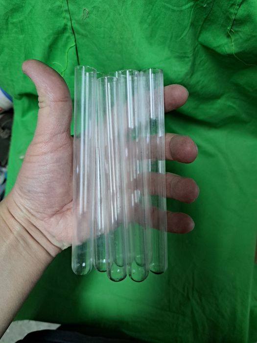 Кварцевая пробирка.