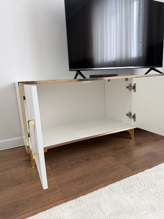 ТВ-тумба напольная