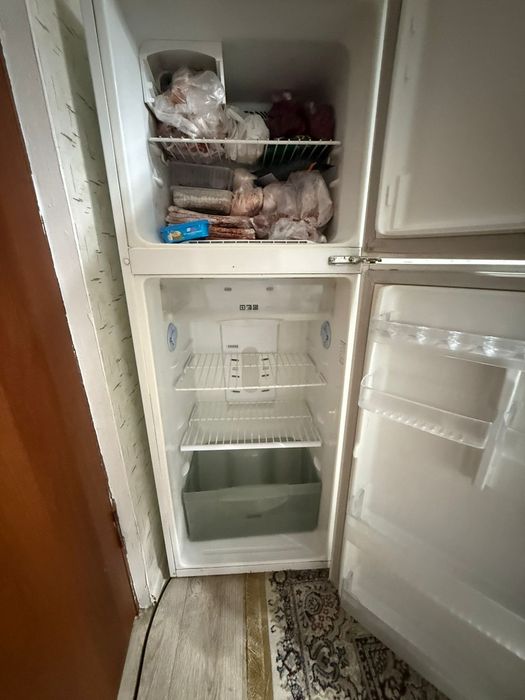 Холодильник, рабочий