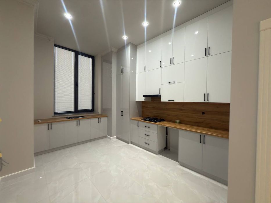 Аренда нежилого помещения под Офис Ж.К Модер Строй/ул Уста Ширин