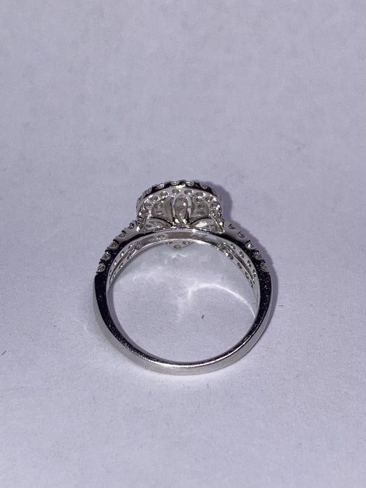 Inel aur alb cu diamante 1.02ct