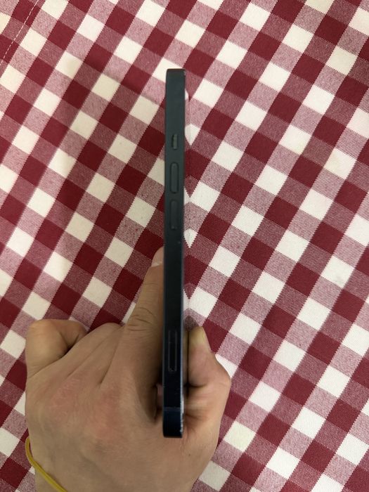 Продам Iphone 13 256gb