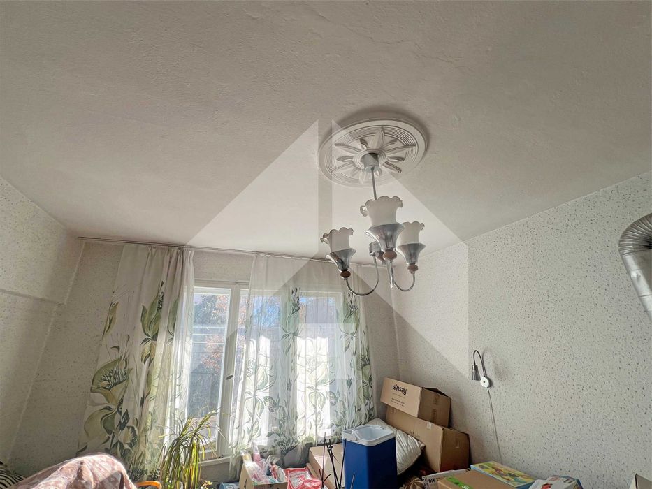 Продава се Тристаен апартамент в Нови пазар - 75 кв.м за 667 €/кв.м - Снимка #10