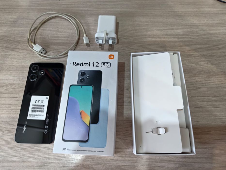 Продам Смартфон Xiaomi Redmi 12
