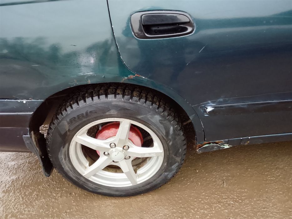 Продам карина е универсал