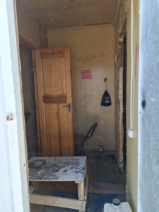 Контейнер морской