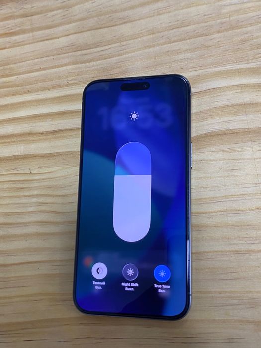 Прадаётся Iphone 15 pro Max 256GB
