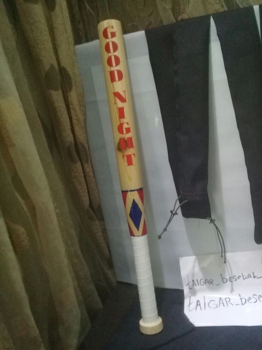 Бита бейсбольная харли квин