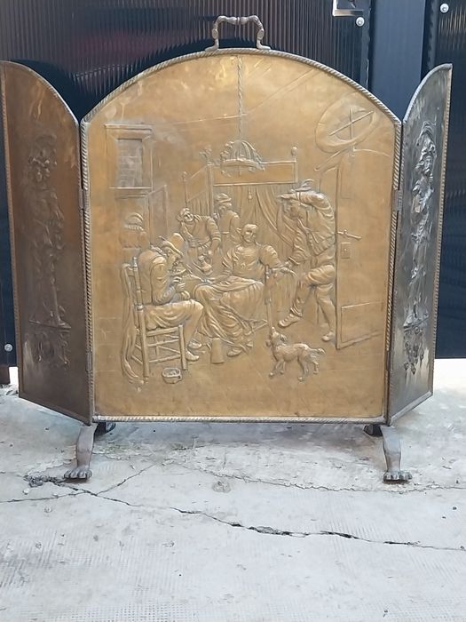 Paravan antiscantei pt.semineu, alamă