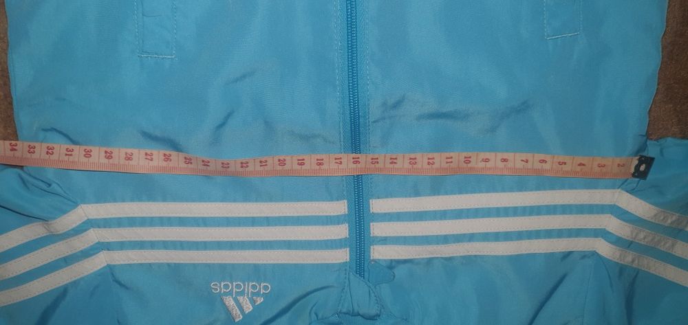 Анцунг и горнище на Адидас за 2-3 г.