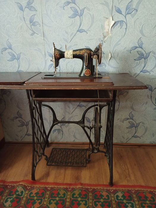 Швейная машинка в рабочем состоянии