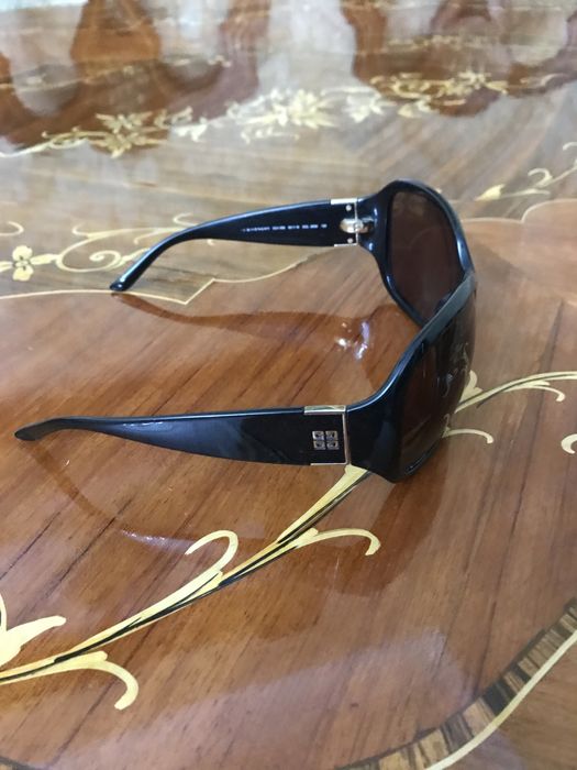Очки Givenchy. Италия