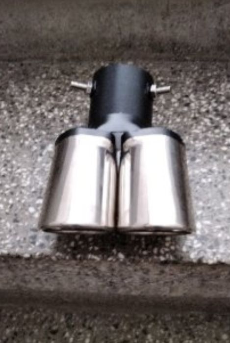 Двоен накрайник за ауспух