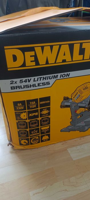 DeWalt fierăstrău circular DHS780