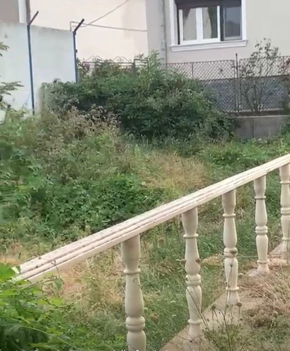 Defrișări,tăiat iarba,curățare teren,toaletare copaci la inaltime etc.