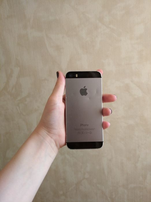 Продам IPhone 5S