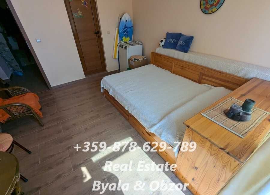Продава се Тристаен апартамент в Бяла - 100 кв.м за 595 €/кв.м - Снимка #13