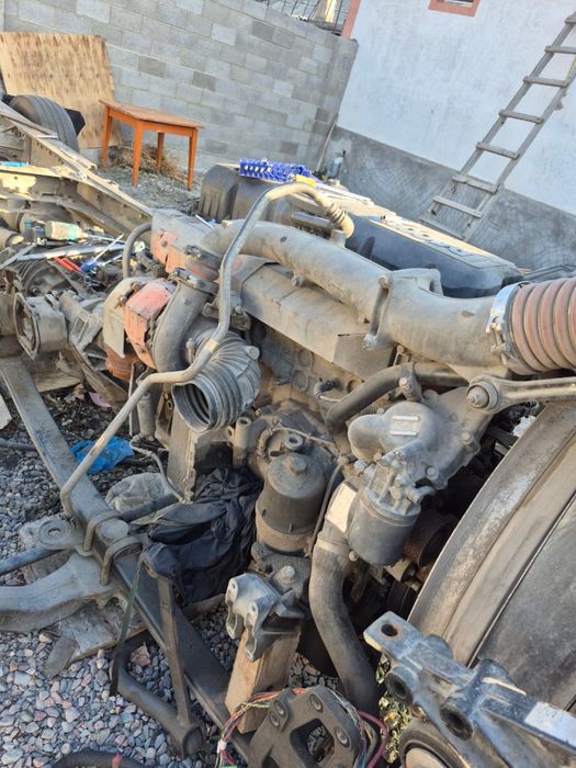 Двигатель Мотор - коробка - 105  DAF 460