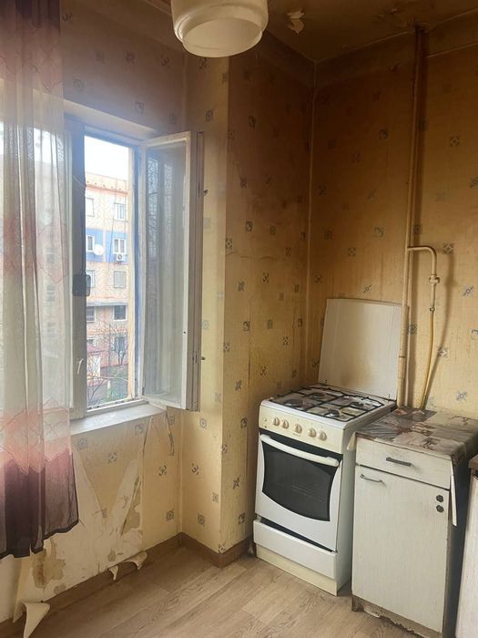 Срочно!!!Продаётся 1 комнатная квартира Сергели-4