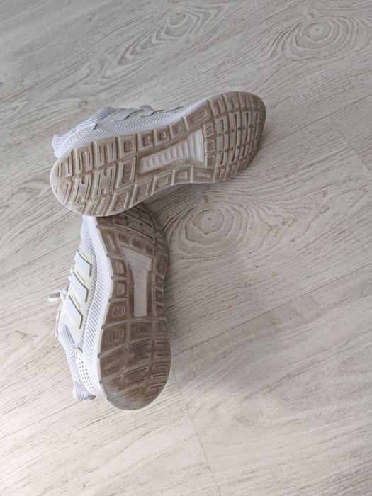 Adidasi adidas 38 2/3.