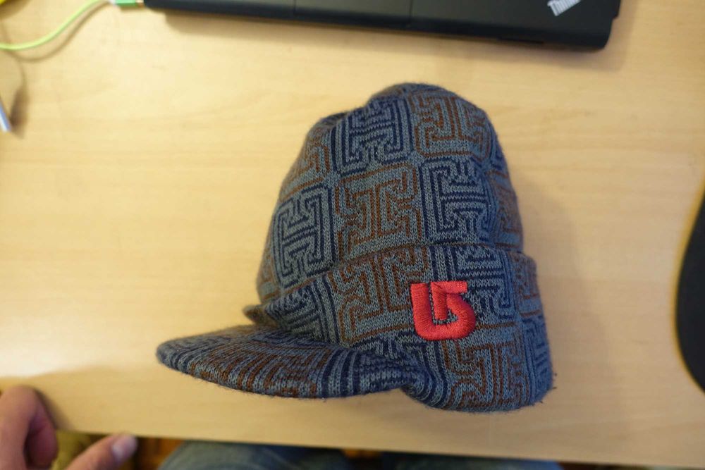 Burton зимна шапка за ски сноуборд за деца или жени