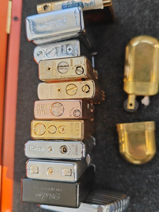 Lot 13 brichete vintage mini-colectie, functionale ani "80