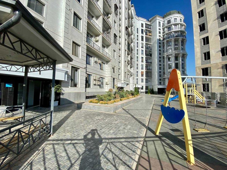 Новостройка с террасой, 3/10/10, Ор-р: Мечеть Минор