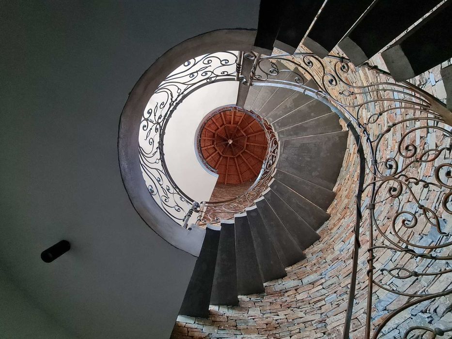 ПРОДАВА се самостоятелна къща 360 кв.м в Nea Peramos, Кавала код 4103