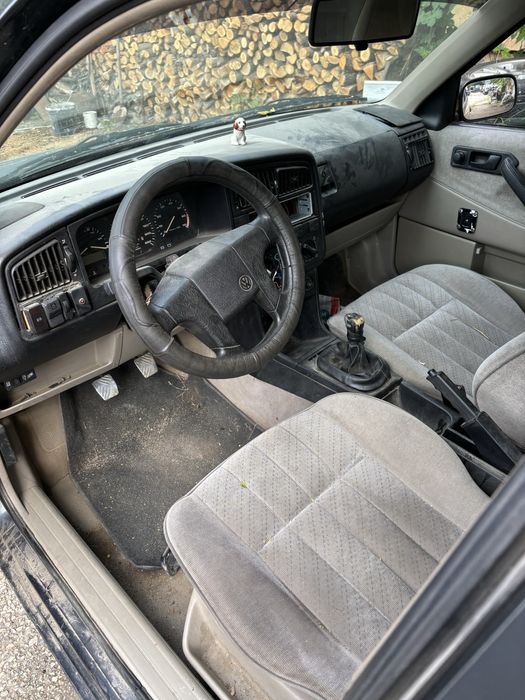 Фолксваген пасат 2 1.6 бензин на части.