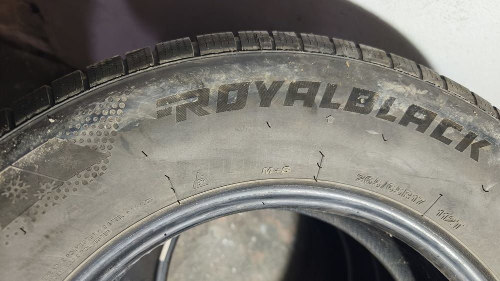 Vând anvelope de iarnă Royalwinter-265/65 R17