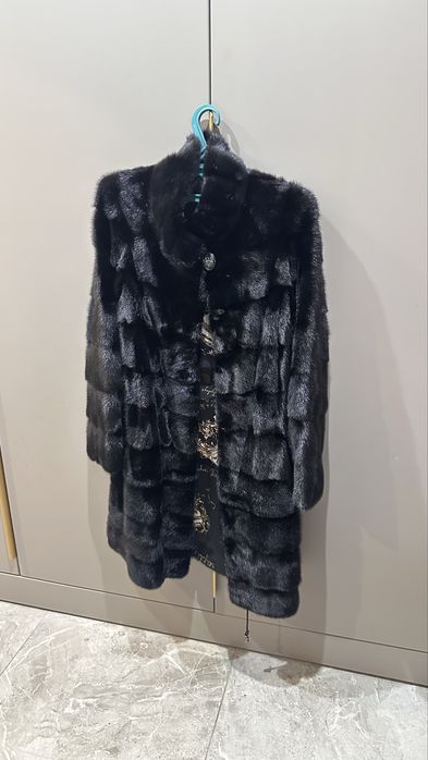 Продам норковую шубу