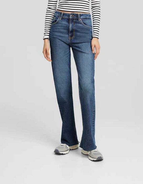 Джинсы с разрезами Bershka из США