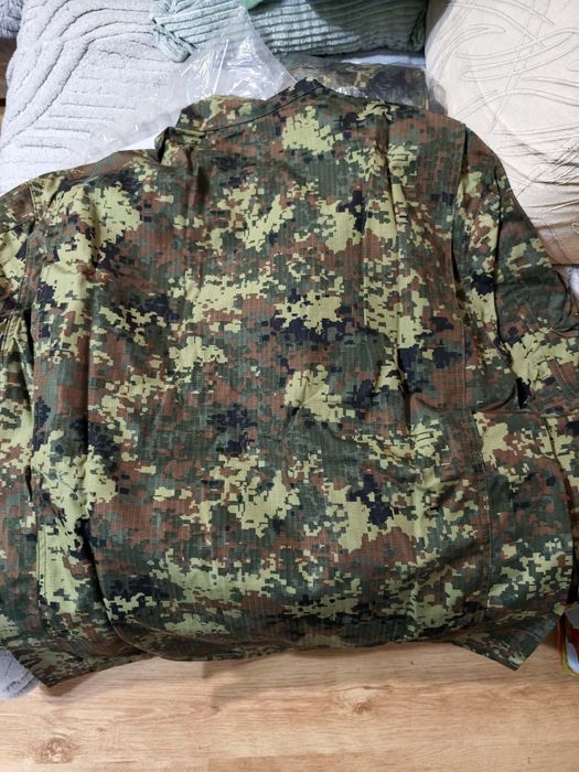 Камуфлажни дрехи