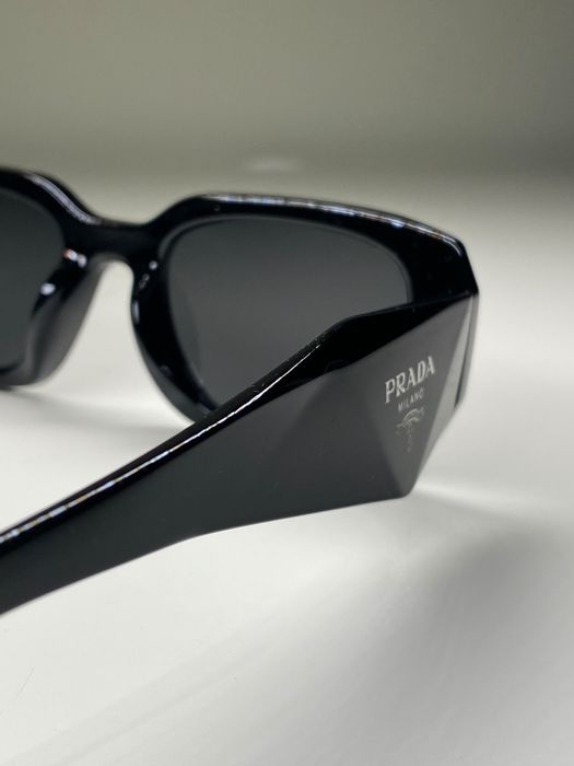 Ochelari de soare Prada | negru | toate accesoriile incluse
