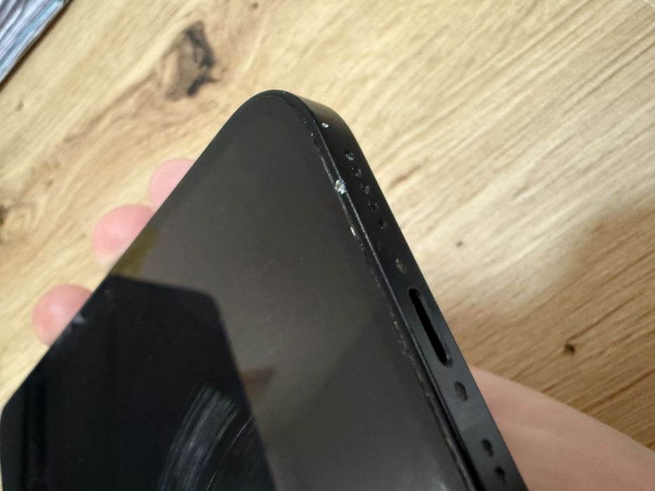 Продава се айфон 12